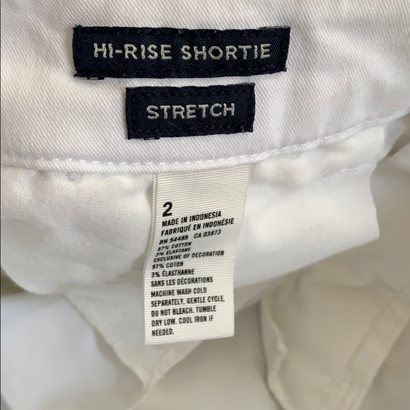 American Eagle High-Rise White Shorts - Picture 7 of 8
